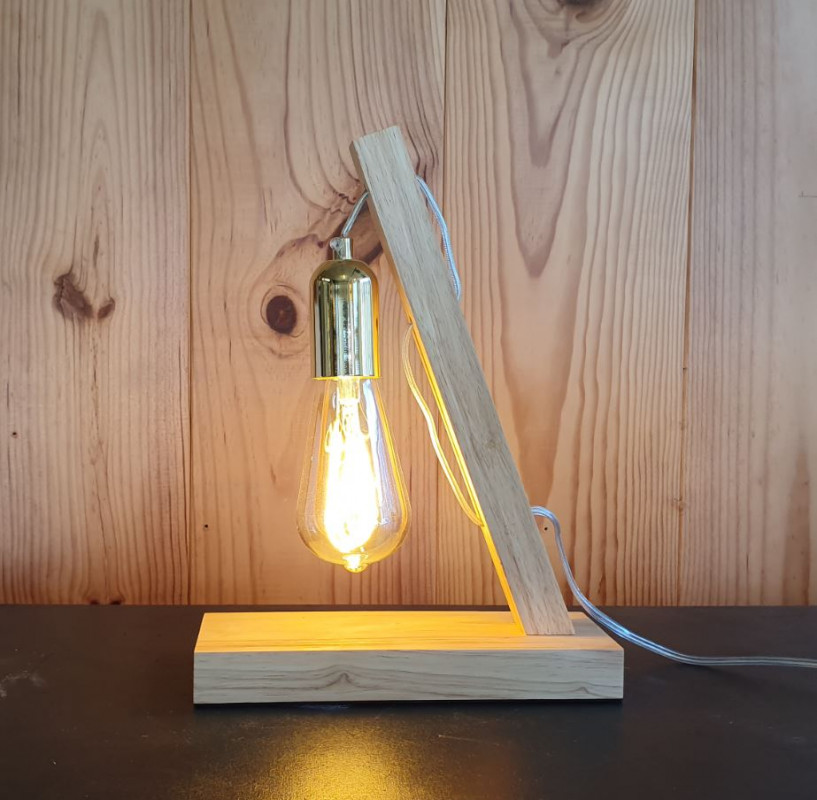 Lampe sur bois