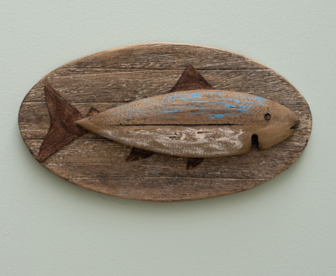 Déco murale poisson sur planche bois ambiance marine et vintage